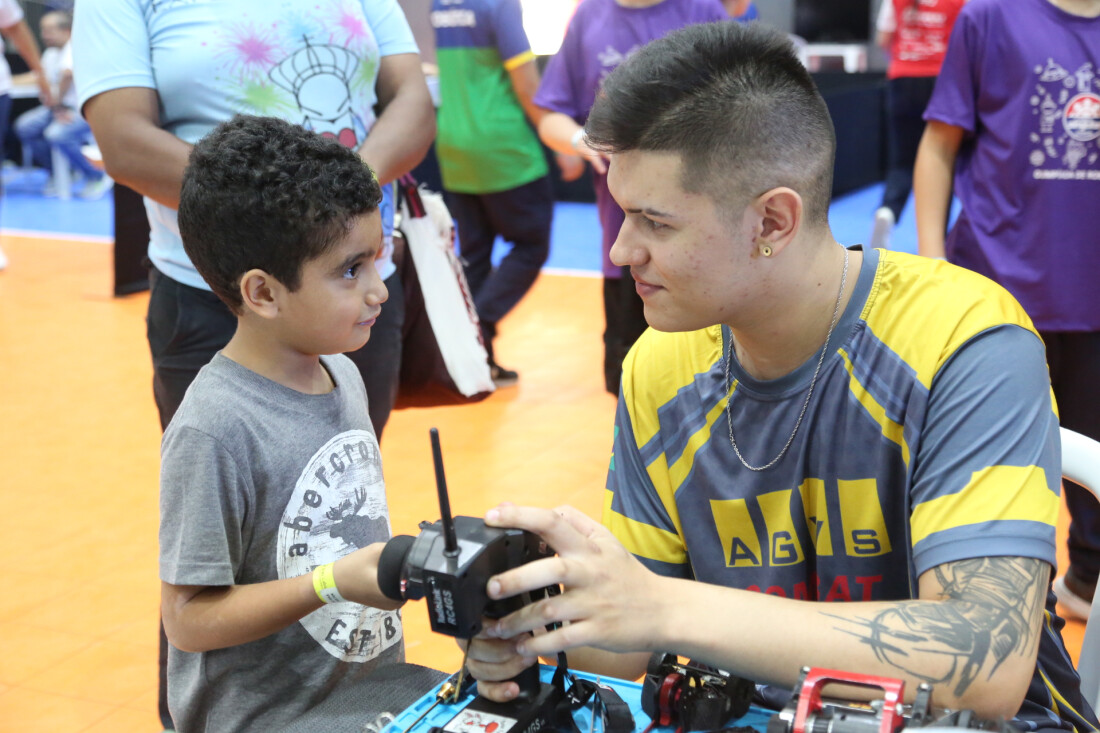 Competição de robótica movimenta economia em Mogi das Cruzes