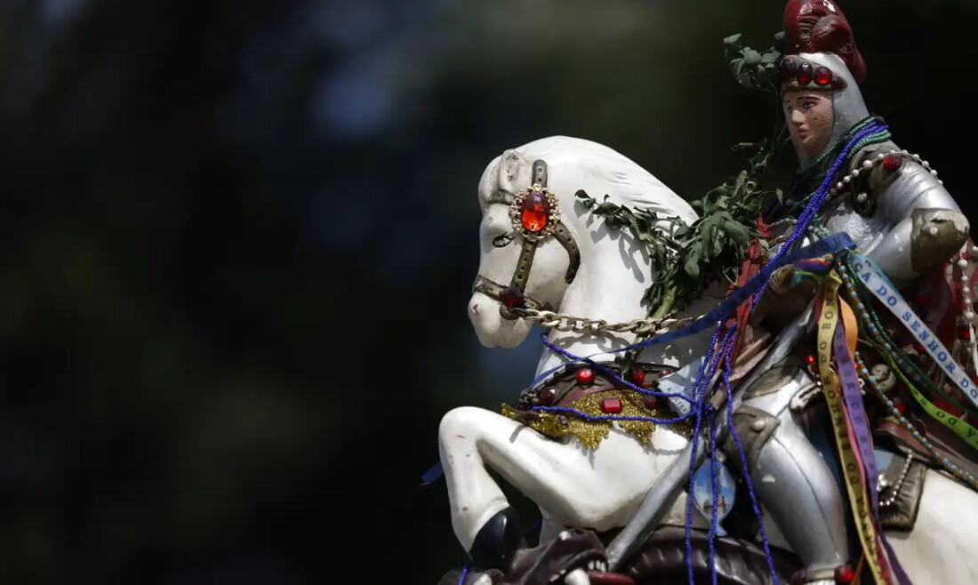 Caminhos da Reportagem mostra sincretismo da Festa de São Jorge
