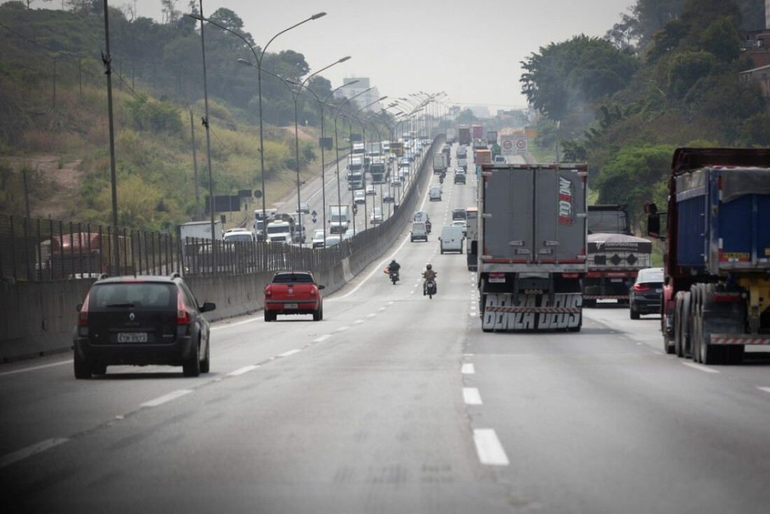 Estradas da região devem receber mais de 1,5 milhão de veículos no feriado 