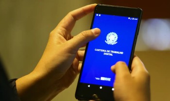 Brasil registrou 71,5 mil postos formais de trabalho em março