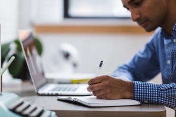 Domínio de IAs propicia mais oportunidades de trabalho e de empreender