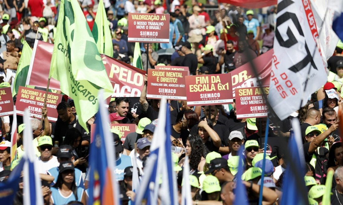 Ato em SP une centrais sindicais e governo pelo fim da escala 6x1