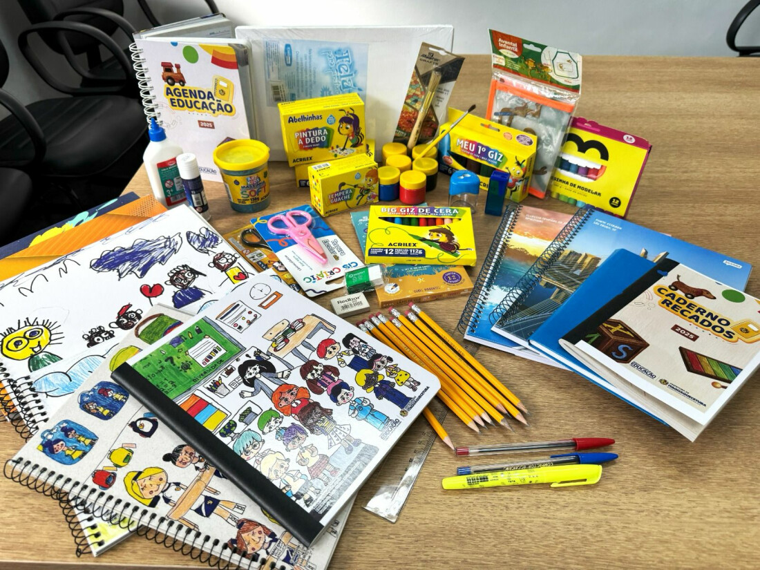 Itaquá inicia entrega de material escolar para 42 mil estudantes nesta segunda (5)