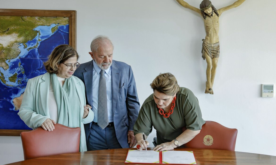 "Lula quer mulheres mais contentes e protegidas", diz nova ministra