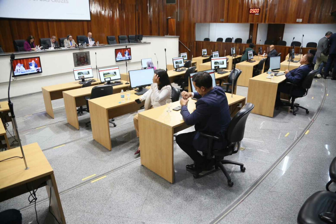 Câmara aplaude competição internacional de robótica realizada em Mogi  