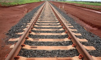 Governo quer leiloar ferrovia EF-118 ainda neste ano, diz ministro