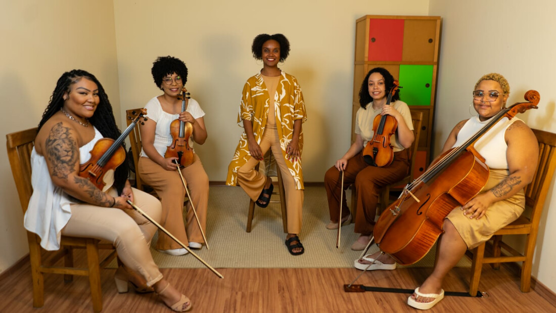 "Flores Pretas" leva representatividade negra à Escola Irene Caporali