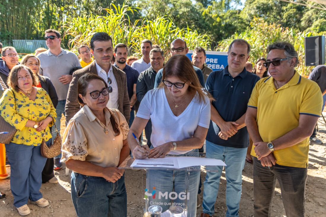 Prefeita Mara Bertaiolli dá início à obra do Cempre de Taiaçupeba neste sábado 