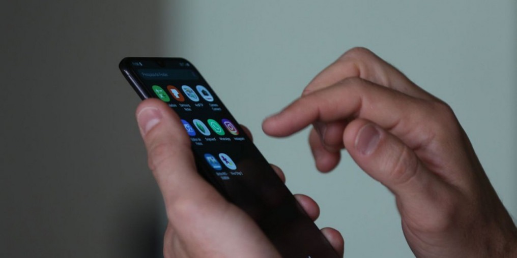 Cartilha traz medidas de segurança para uso de celulares e tablets