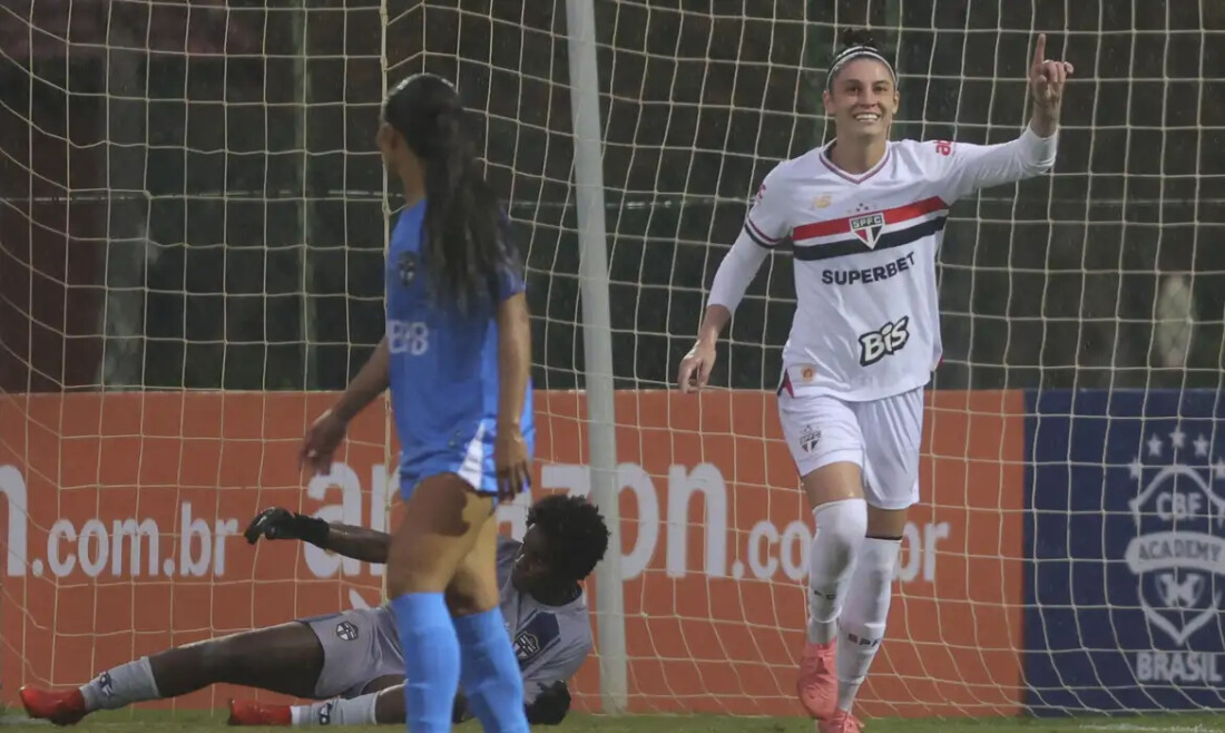 São Paulo goleia para assumir 3ª colocação do Brasileiro Feminino