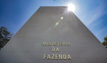 Com precatórios, previsão de déficit primário sobe para R$ 97 bilhões