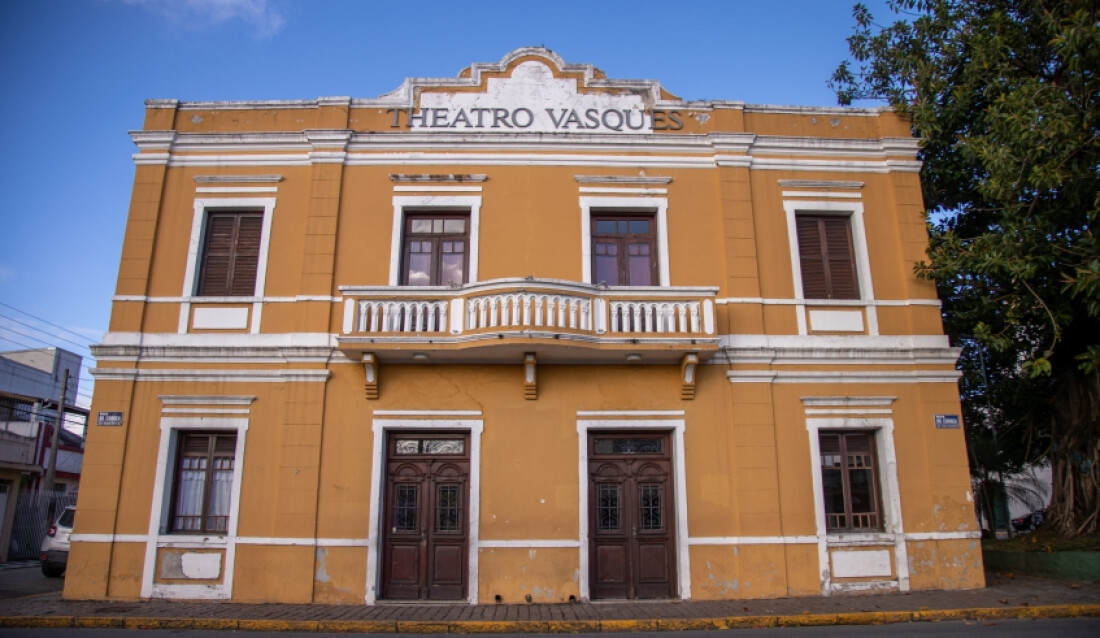 Mogi abre período de inscrições de propostas culturais para o Theatro Vasques