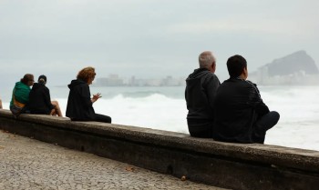 Frente fria se aproxima do Rio e pode provocar fortes rajadas de vento