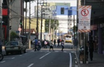 Princesa Isabel terá mão invertida