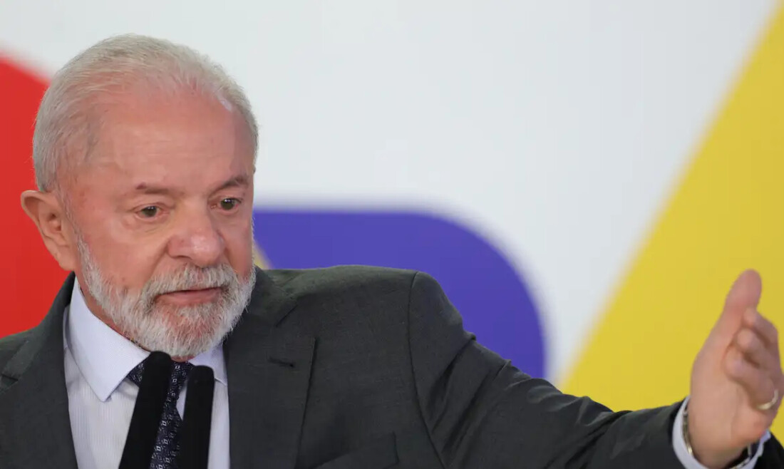 Lula chega a Paris para visita de Estado e encontro com empresários