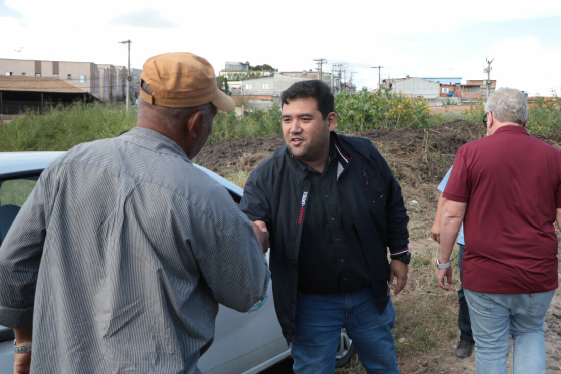 Zeladoria é intensificada em Suzano com ações de limpeza e manutenção 
