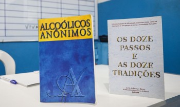 Alcoólicos Anônimos, que faz 90 anos, tem maior participação feminina