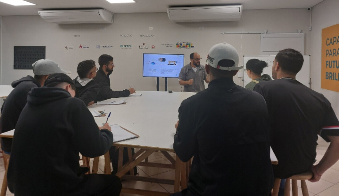 Curso gratuito de Elétrica e Iluminação Cênica em Mogi tem vagas remanescentes