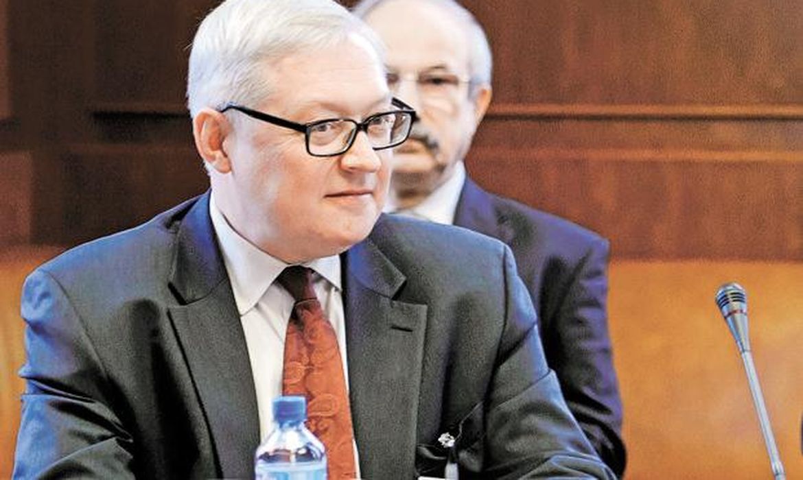 Rússia alerta EUA para não ajudar Israel militarmente contra o Irã