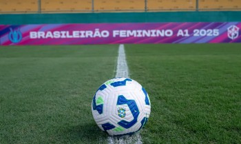 SP: Torcedores acompanham o Campeonato Feminino no Museu do Futebol