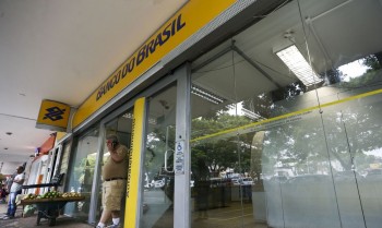 Terminais do BB passam a fornecer comprovantes por WhatsApp