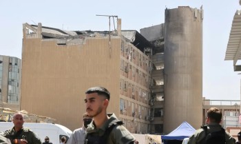 Israel ataca usina nuclear do Irã; míssil atinge hospital israelense