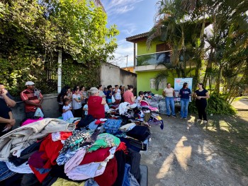 Fundo Social entrega agasalhos e cobertores na Chácara Guanabara e no Santo Ângelo