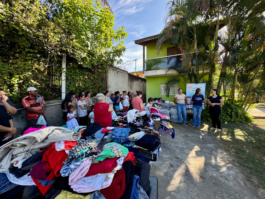 Fundo Social entrega agasalhos e cobertores na Chácara Guanabara e no Santo Ângelo