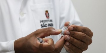 Mortalidade materna foi 70% maior em 15 meses de pandemia, diz estudo