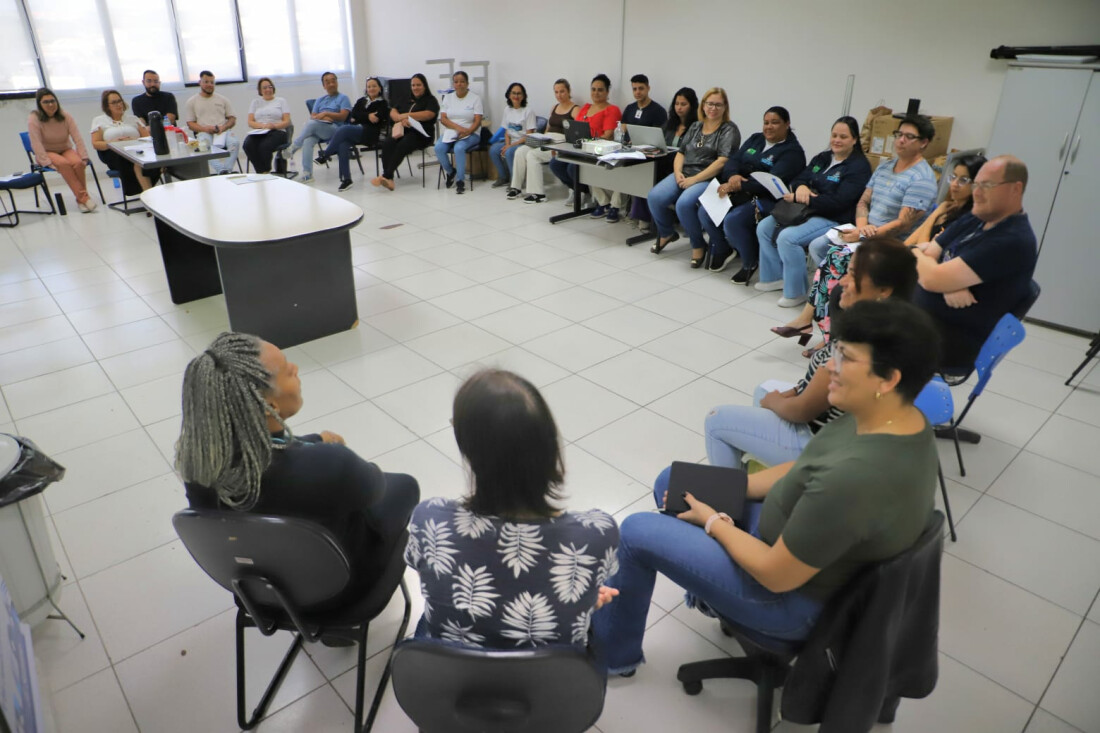 Saúde de Suzano alinha estratégias para ampliar ‘Programa Saúde na Escola’