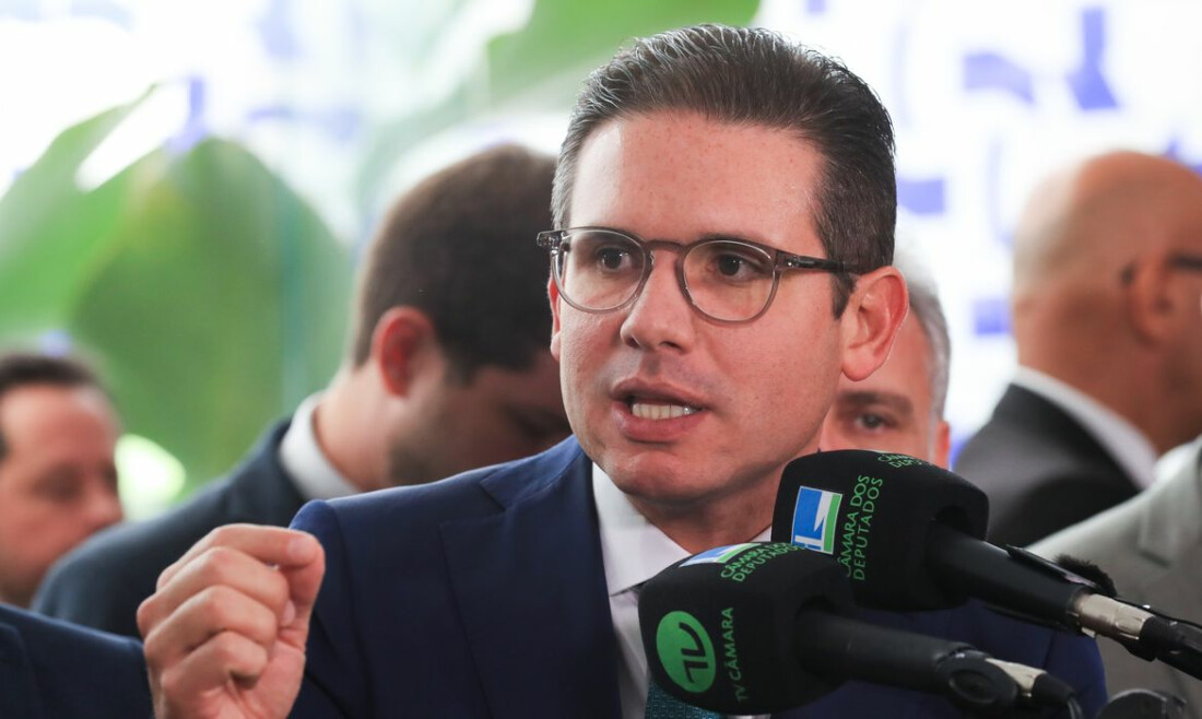 Motta pauta derrubar IOF; Senado vota aumentar número de deputados