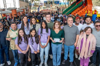 Prefeita de Mogi retoma programa Rua + Feliz em evento com mais de mil pessoas 