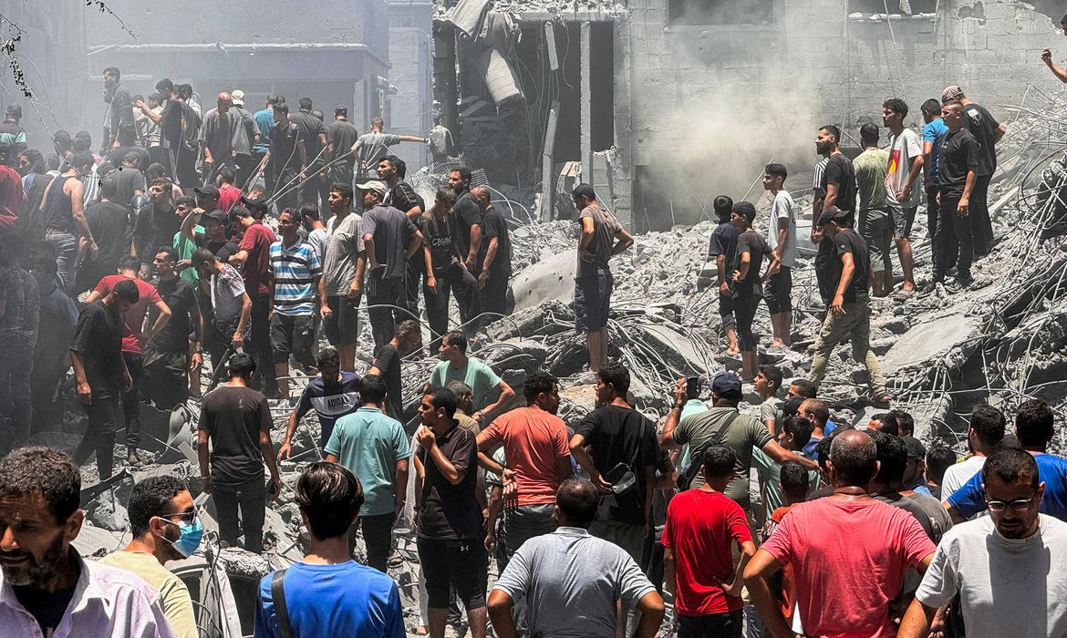 Mais de 20 pessoas morrem em ataques israelenses hoje na Faixa de Gaza