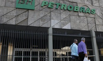 PF vai investigar empresas que não repassam redução dos combustíveis