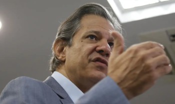 Haddad elogia retirada do ressarcimento do INSS do arcabouço fiscal
