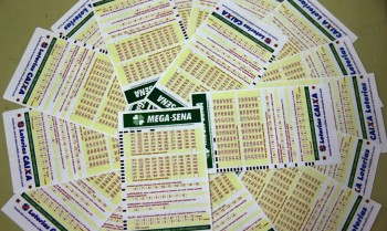 Mega-Sena acumula e prêmio principal vai para R$ 6,5 milhões