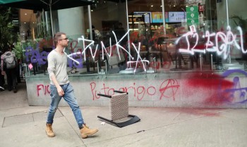Manifestação contra turismo em massa termina em violência no México