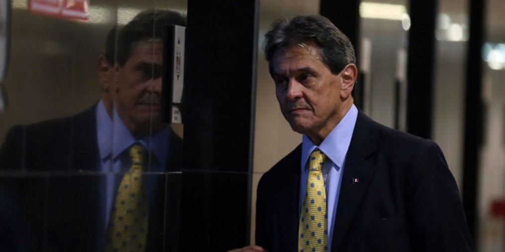 Roberto Jefferson lançou granada contra policiais federais