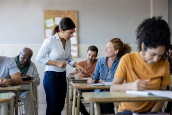 SESI Mogi e Suzano abrem vagas gratuitas na Educação de Jovens e Adultos