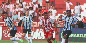 Grêmio garante retorno à Série A do Brasileiro
