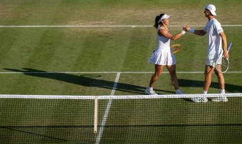 Luisa Stefani vai a final de duplas mistas no Torneio de Wimbledon