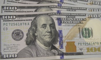 Dólar supera R$ 5,50 com tarifas de Trump sobre o Brasil