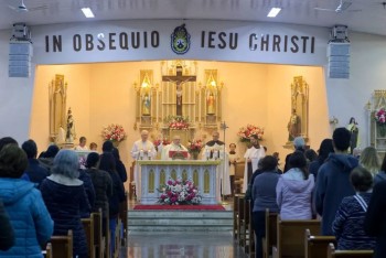 Paróquia do Carmo segue em festa e reúne fiéis em procissão nesse domingo (13)