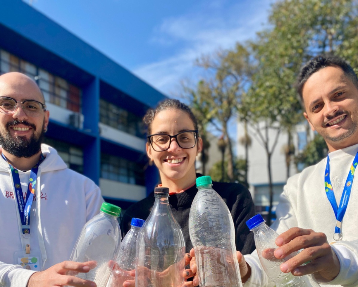 Itaquá arrecada garrafas PET para oficinas de ecobrinquedos nos CRAS