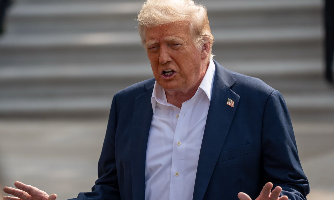Trump é diagnosticado com insuficiência venosa crônica