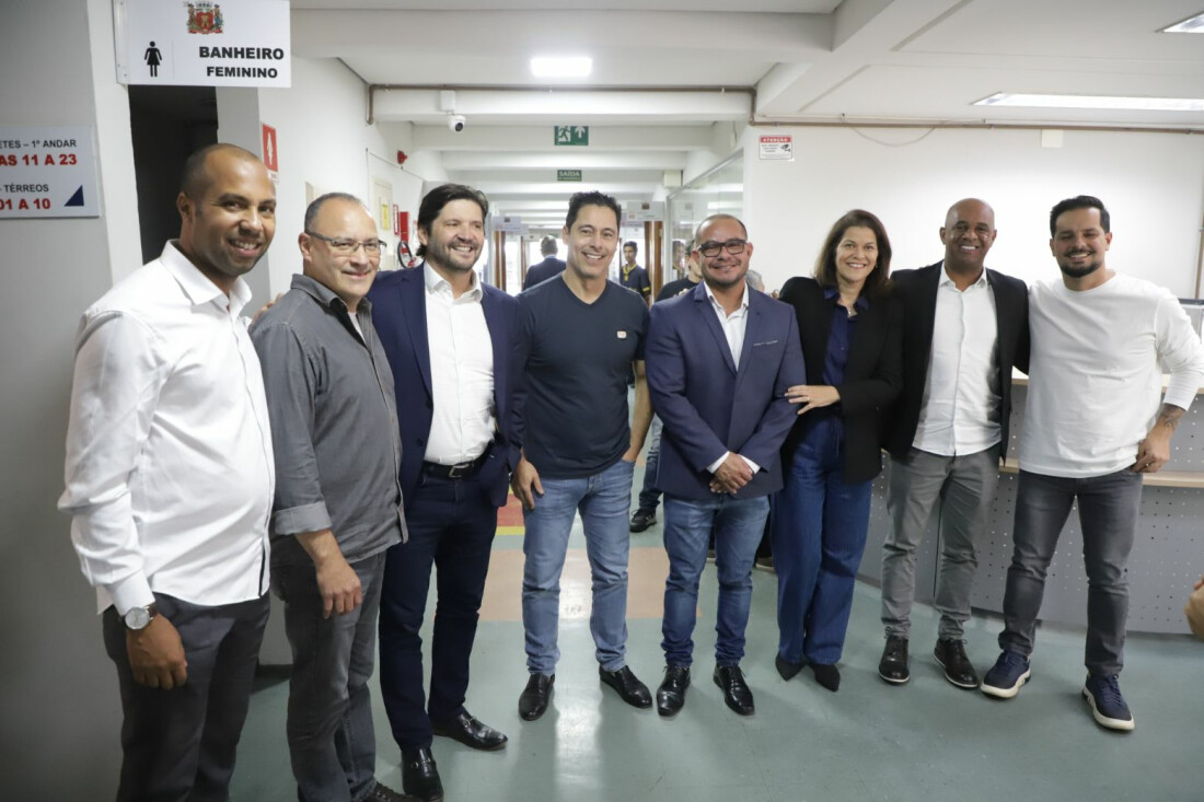 Presidente da Alesp e deputado federal Márcio Alvino visitam a Câmara de Mogi