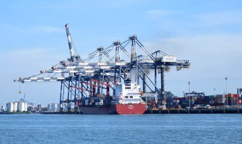 Porto de Santos vive corrida de exportadores antes de tarifas dos EUA