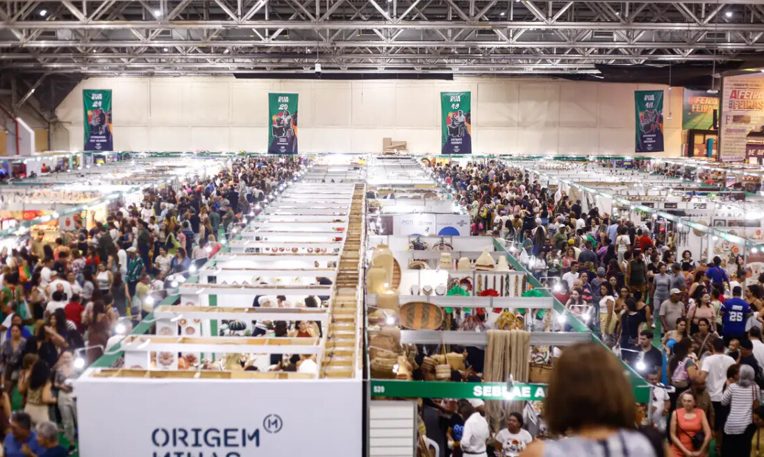 Feira nacional de artesanato exalta indígenas em Olinda