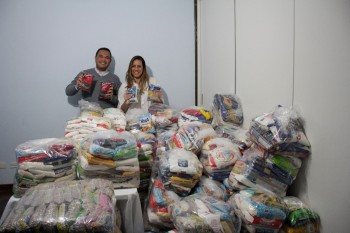 Fundo Social de Poá arrecada 2 toneladas de alimentos no Rock na Praça