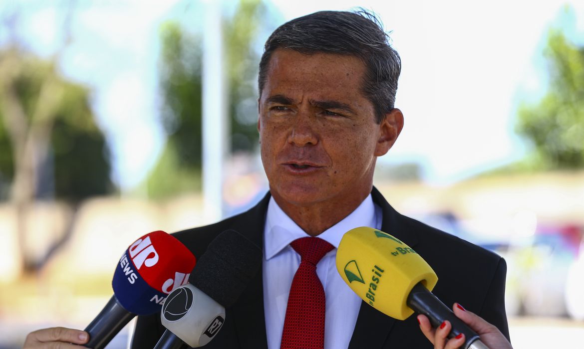 General diz ao STF que visitou acampamento golpista como cidadão